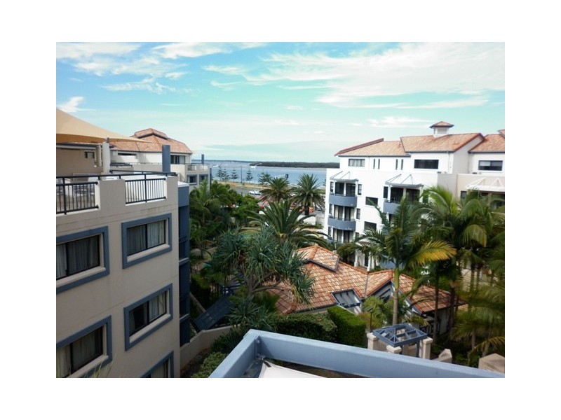 317/392 Marine Parade (Sandcastles), Labrador QLD 4215