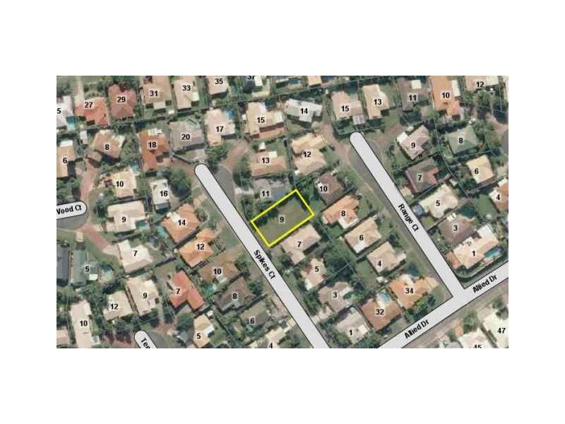 9 Spikes Court, Arundel QLD 4214