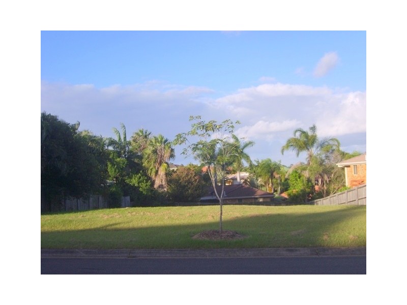 9 Spikes Court, Arundel QLD 4214