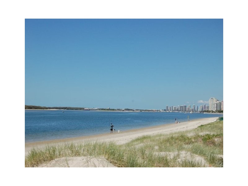 47 Bayview Street, Runaway Bay QLD 4216