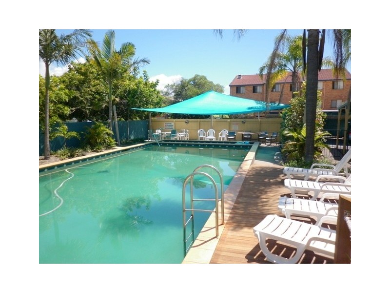 125 Frank Street (Broadwater Keys), Labrador QLD 4215