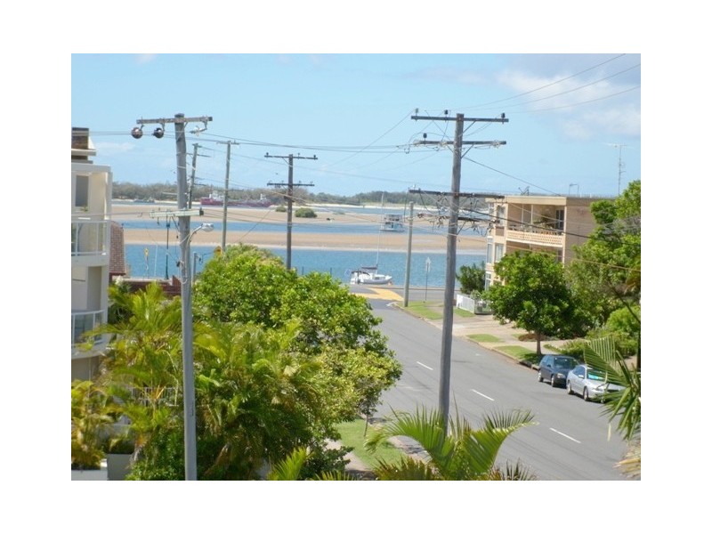 125 Frank Street (Broadwater Keys), Labrador QLD 4215