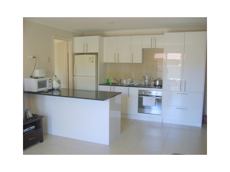 1/4  Senate, Labrador QLD 4215