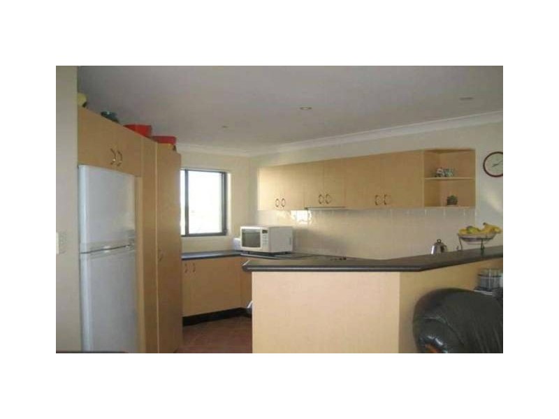 2/24 Harley Street, Labrador QLD 4215