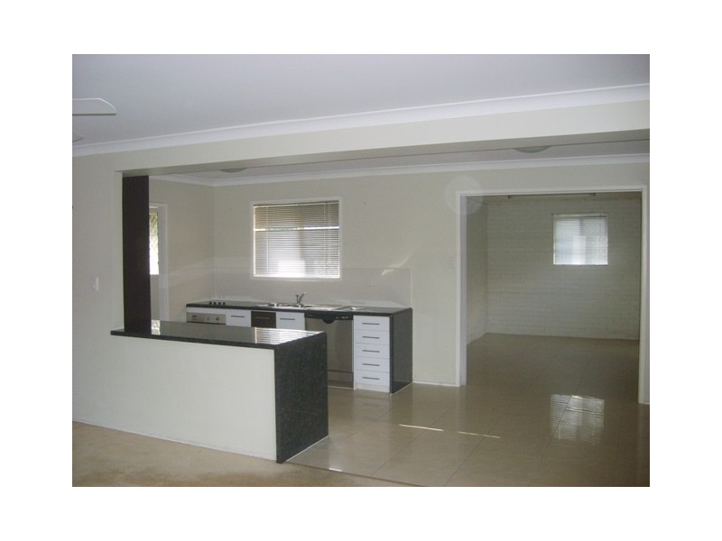 1 The Glade, Labrador QLD 4215
