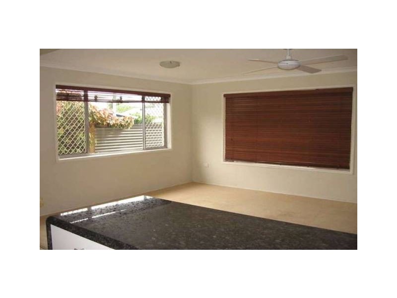 1 The Glade, Labrador QLD 4215