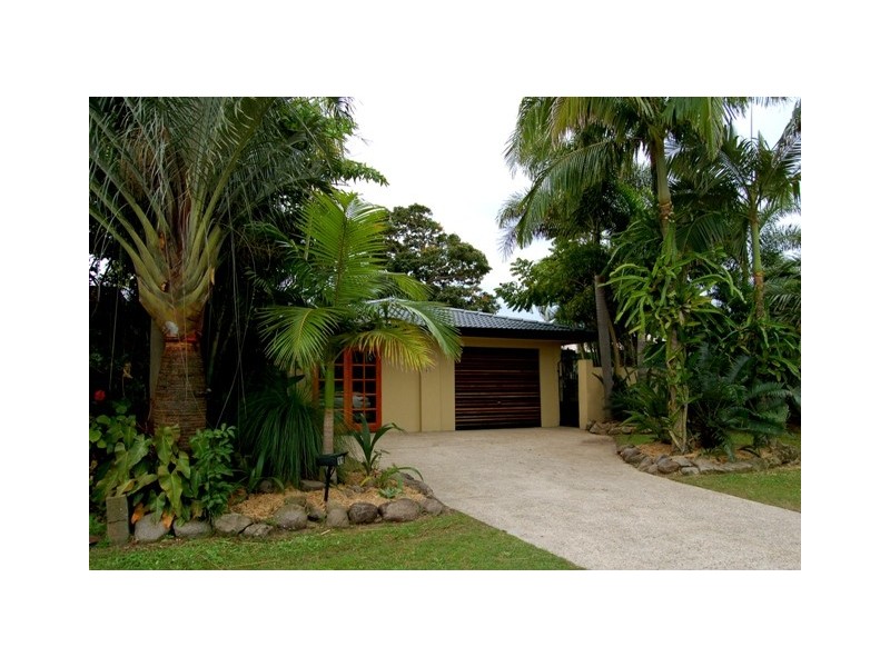 11 Allawah Street, Sorrento QLD 4217