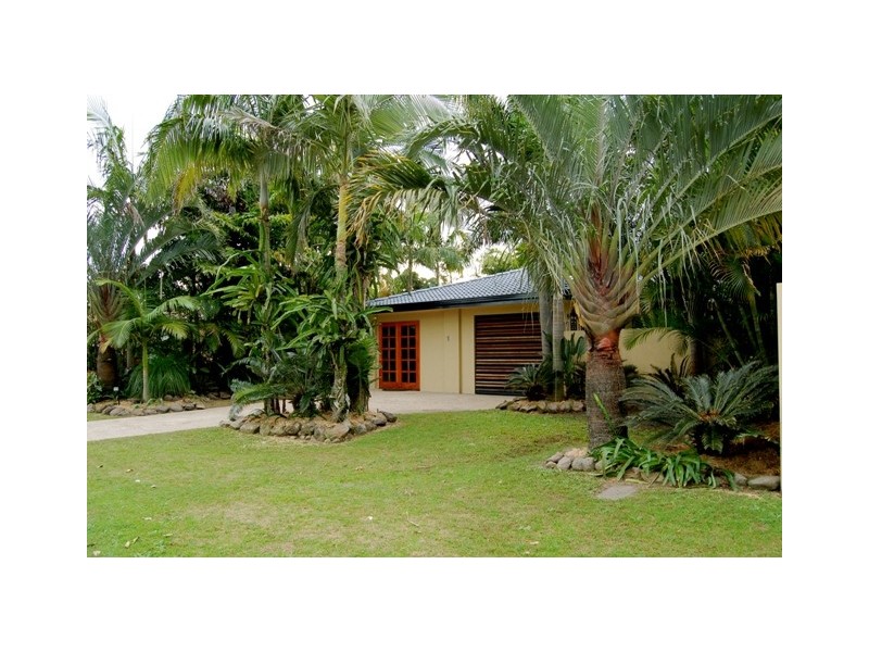 11 Allawah Street, Sorrento QLD 4217