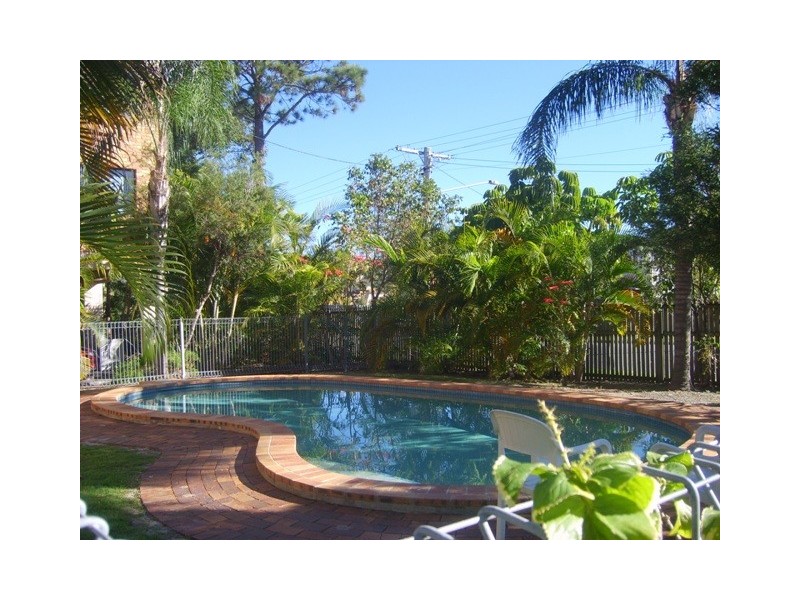 22-24 Hunter Avenue, Labrador QLD 4215