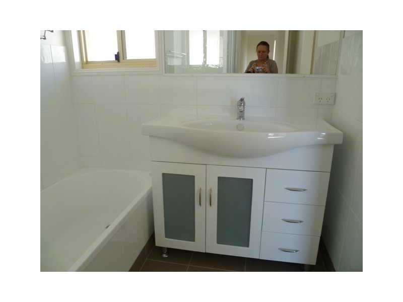 5 Ahern Street, Labrador QLD 4215