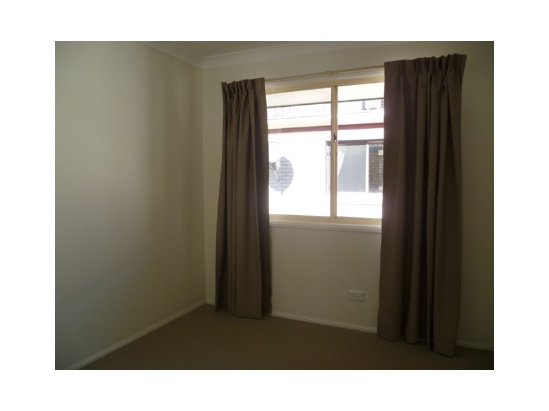 5 Ahern Street, Labrador QLD 4215