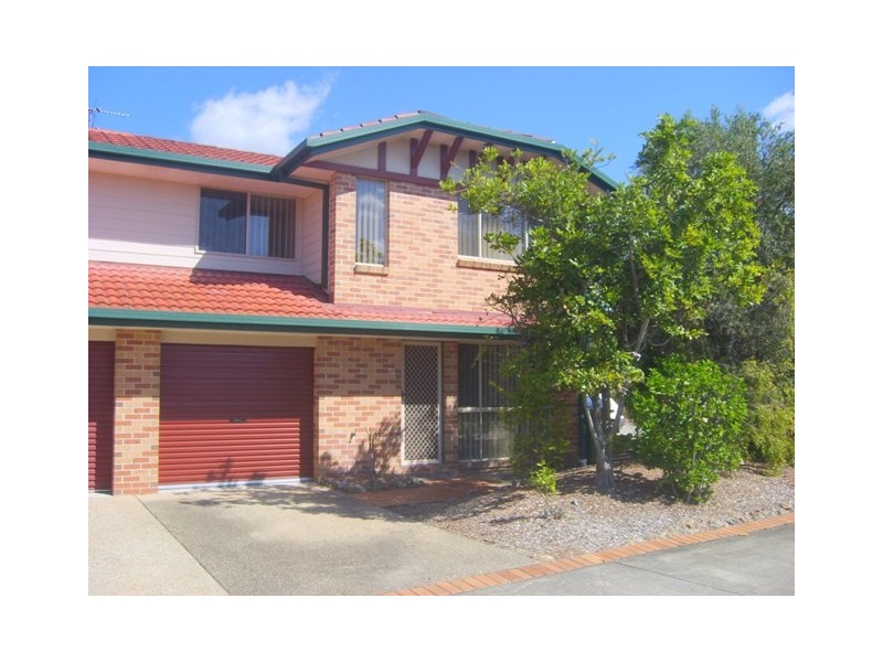 75 Brown Street, Labrador QLD 4215