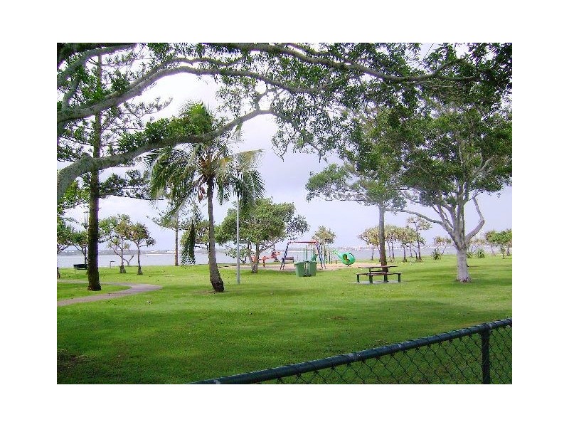 Labrador QLD 4215