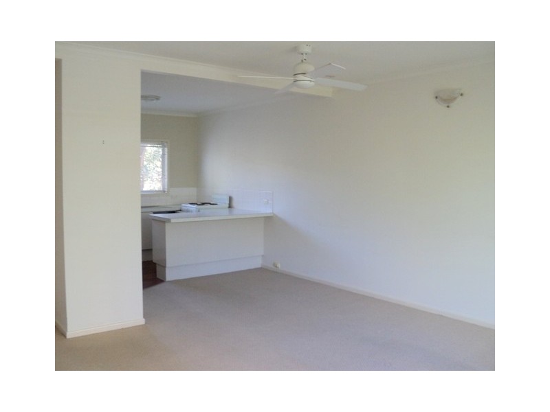 4/33 Breaker Street, Main Beach QLD 4217