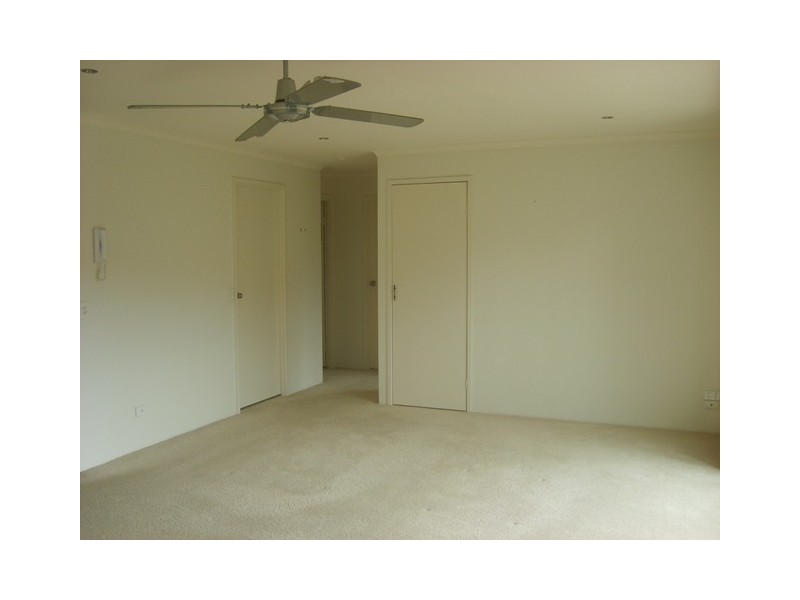 5/8 Baker Avenue, Labrador QLD 4215