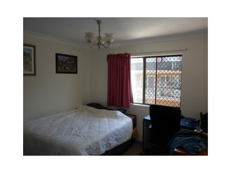 21 Huth Street, Labrador QLD 4215