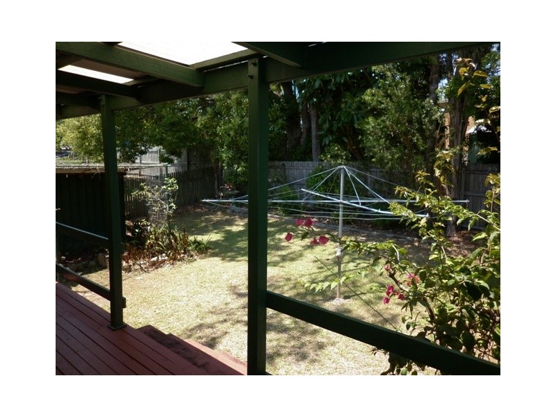 20 Warana Avenue, Southport QLD 4215