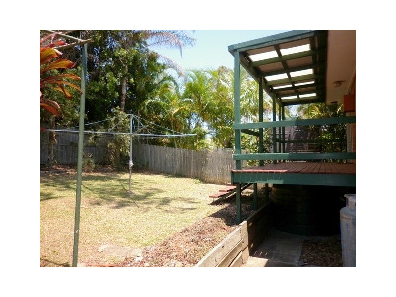 20 Warana Avenue, Southport QLD 4215
