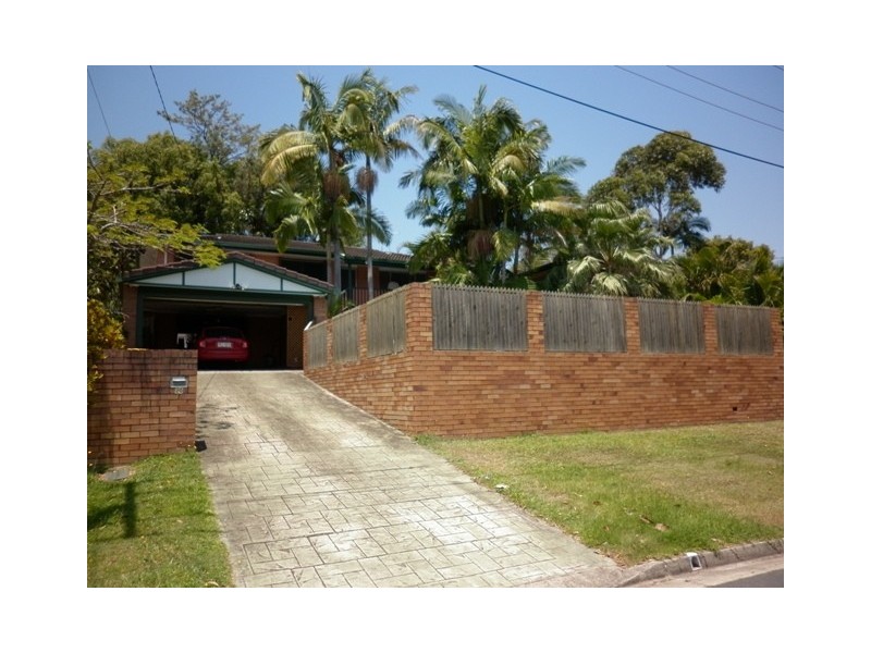 20 Warana Avenue, Southport QLD 4215