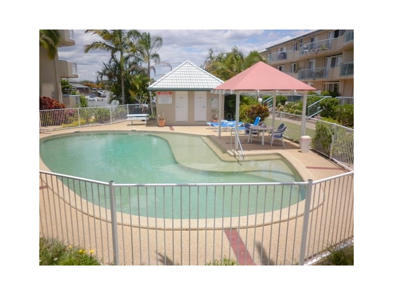 12 Taylor Street, Biggera Waters QLD 4216