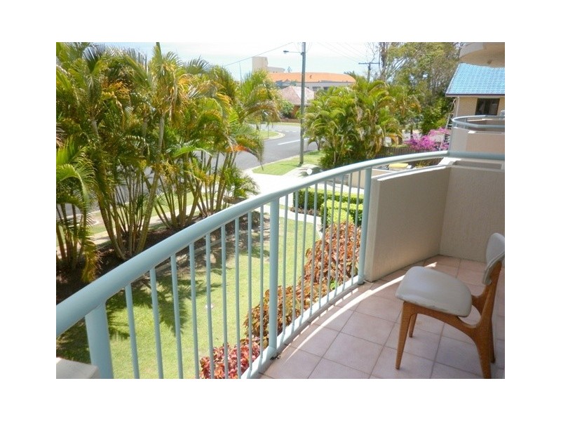12 Taylor Street, Biggera Waters QLD 4216