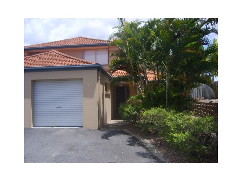 191 Greenacre Drive, Arundel QLD 4214