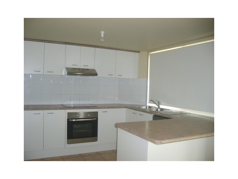 191 Greenacre Drive, Arundel QLD 4214