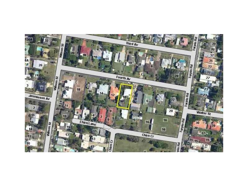 10 Fourth Avenue, Labrador QLD 4215