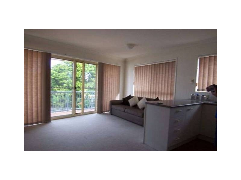 416 Marine Parade, Biggera Waters QLD 4216