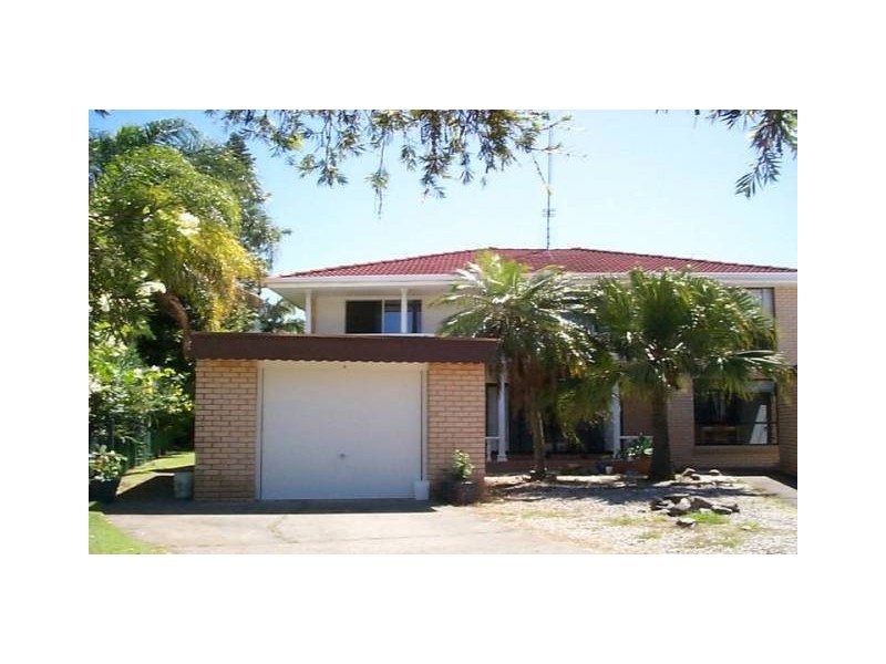 18 Royal Palm Court, Southport QLD 4215