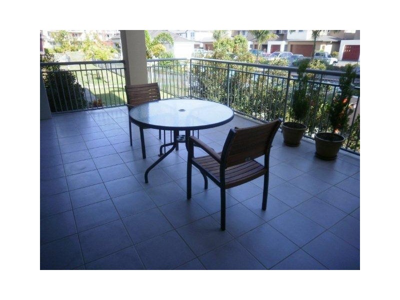 33 Clark Street, Biggera Waters QLD 4216