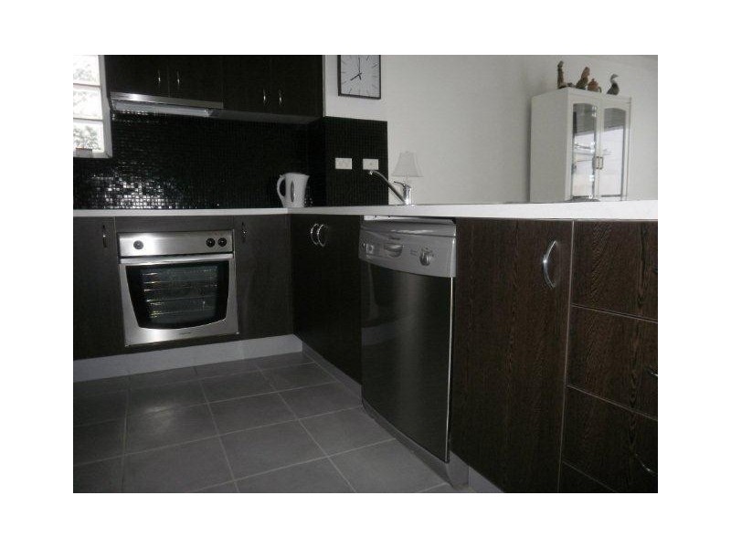 33 Clark Street, Biggera Waters QLD 4216