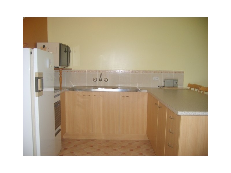 5 Proud Street, Labrador QLD 4215