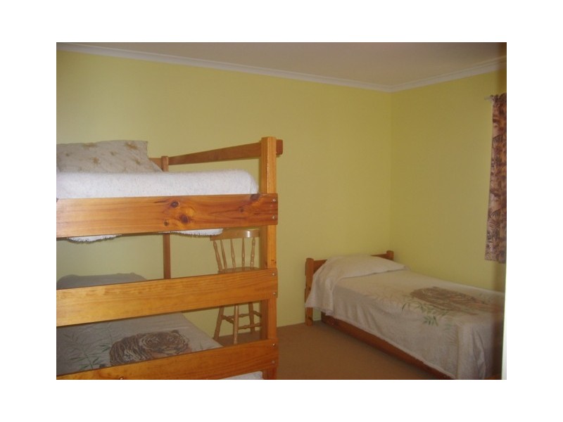 5 Proud Street, Labrador QLD 4215