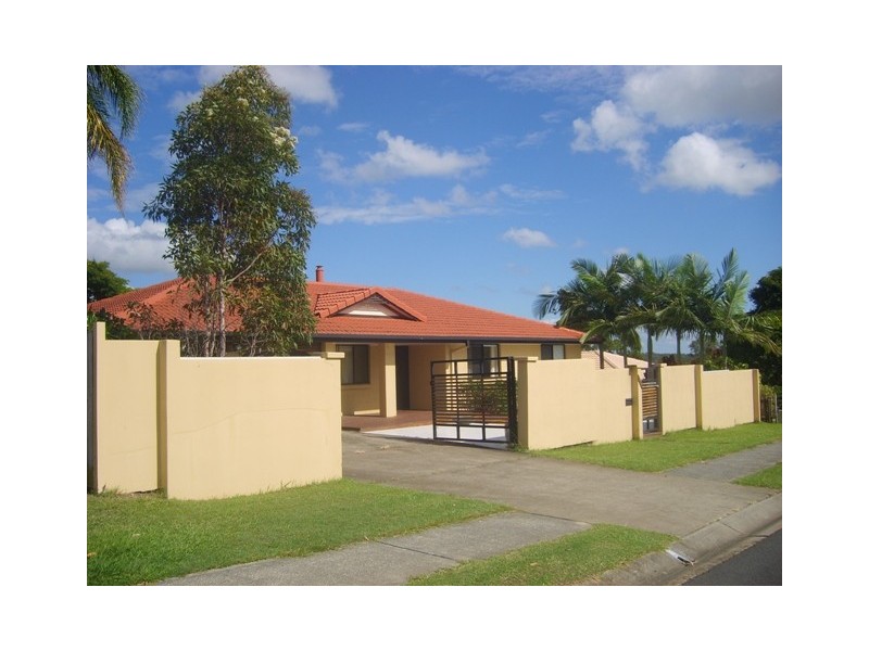 22 Ridgevale Drive, Helensvale QLD 4212