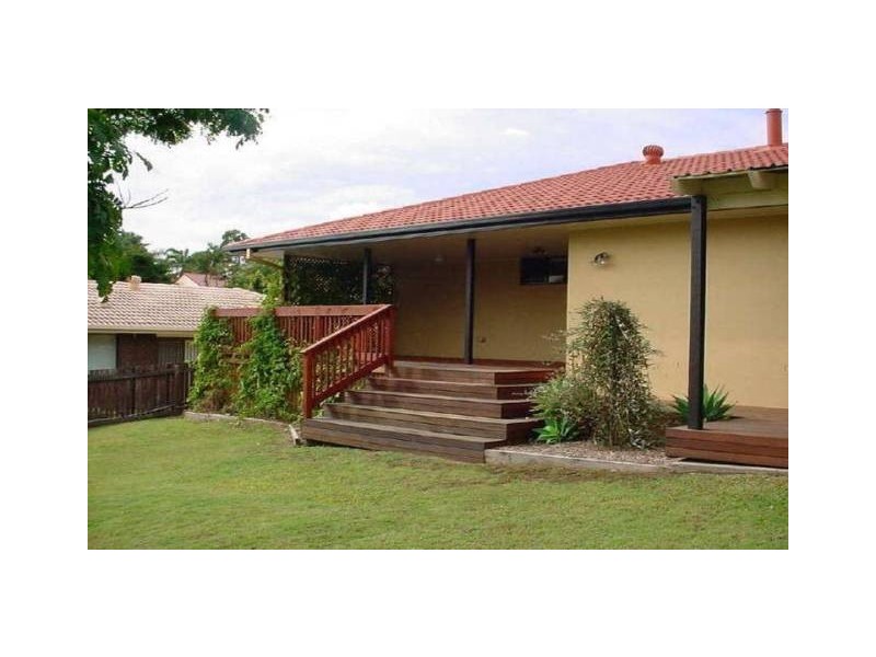 22 Ridgevale Drive, Helensvale QLD 4212