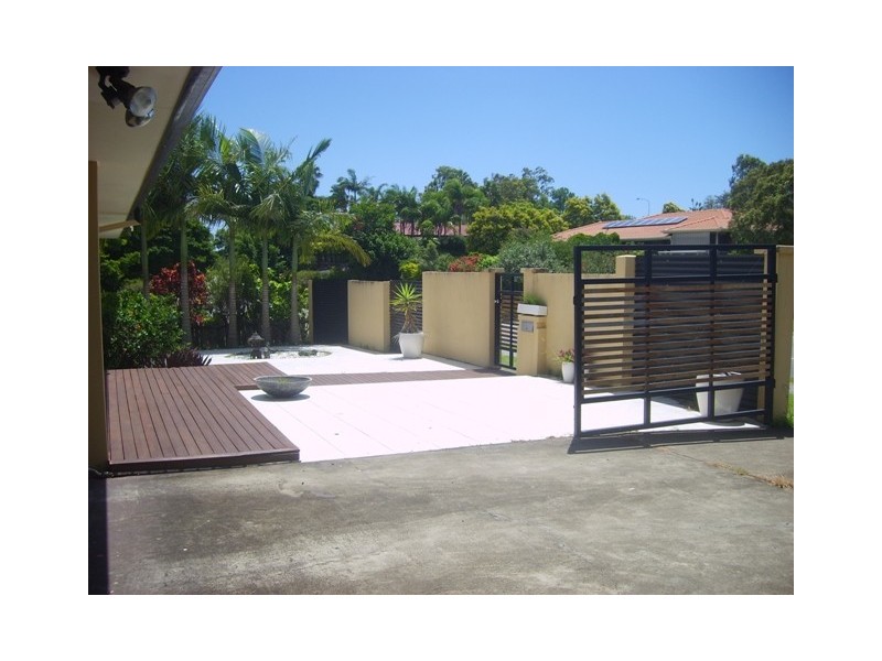 22 Ridgevale Drive, Helensvale QLD 4212