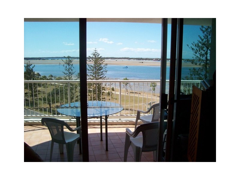 182 Marine Parade (Crystal Bay Resort), Labrador QLD 4215