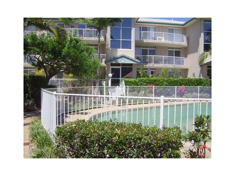 26 Back Street, Biggera Waters QLD 4216