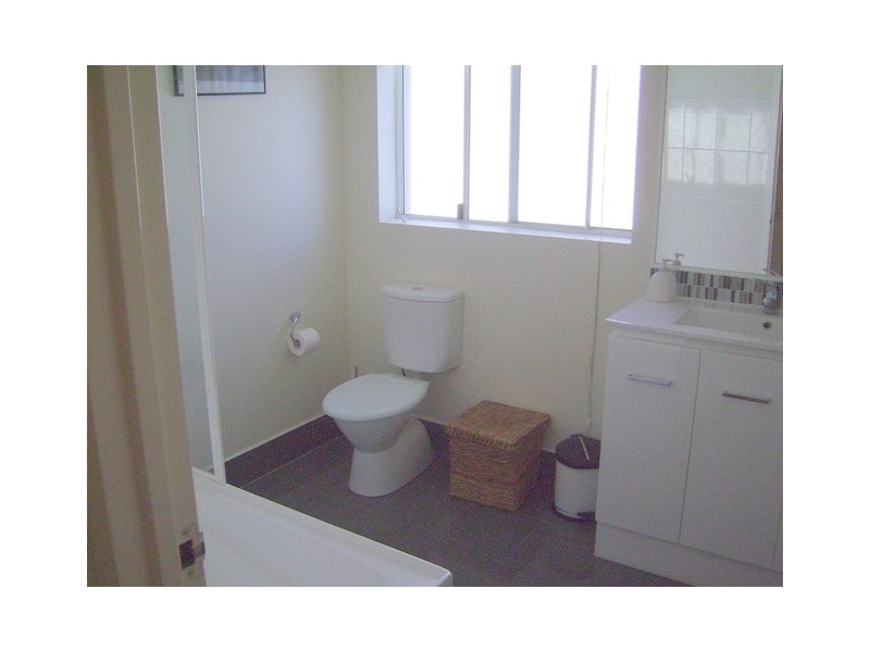 26 Back Street, Biggera Waters QLD 4216