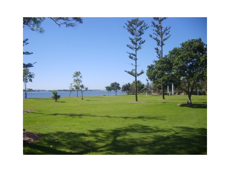 204 Marine Parade, Labrador QLD 4215