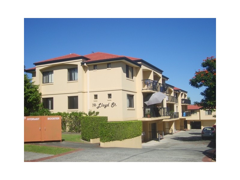 19 Lloyd Street, Southport QLD 4215
