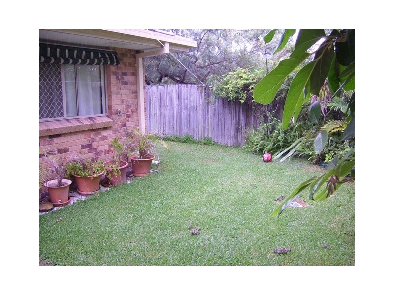 2/18 Marsupial Drive, Coombabah QLD 4216