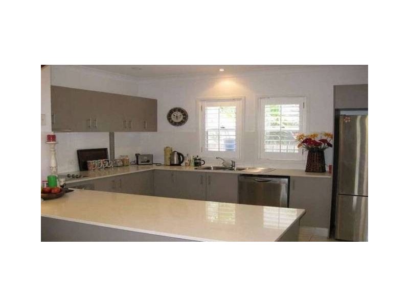 23 Hunter Avenue, Labrador QLD 4215