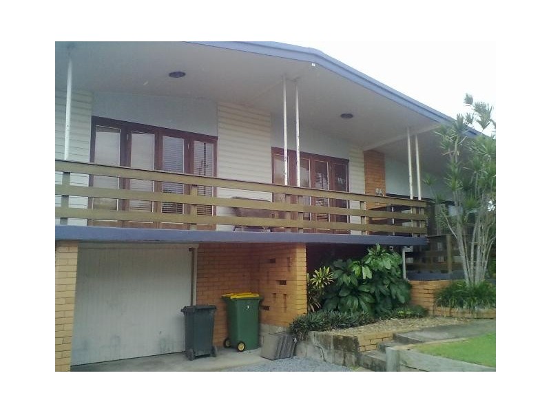 3 Brookside Road, Labrador QLD 4215