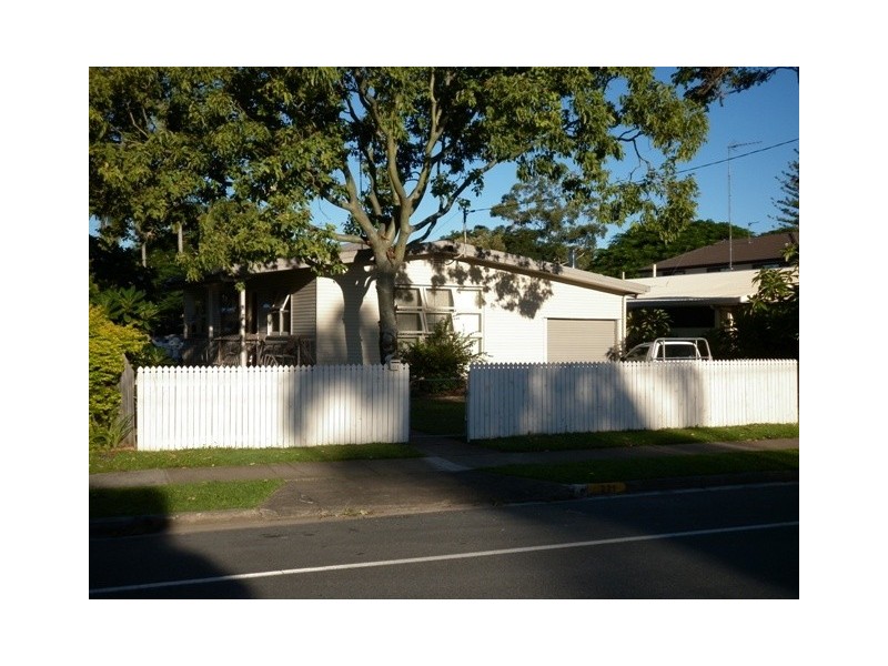 221 Turpin Road, Labrador QLD 4215