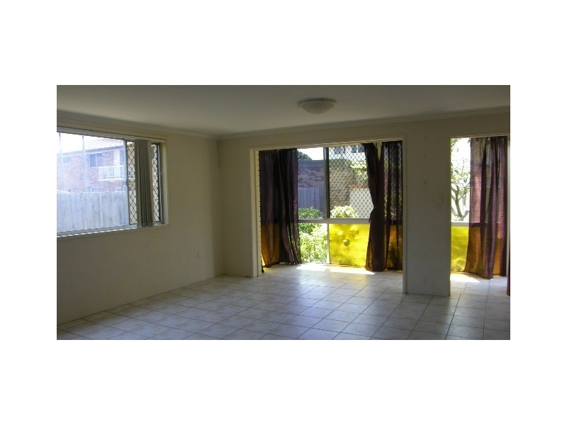 49 Back Street, Biggera Waters QLD 4216