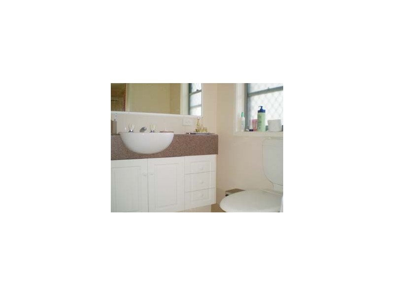 16 Sykes Court, Southport QLD 4215