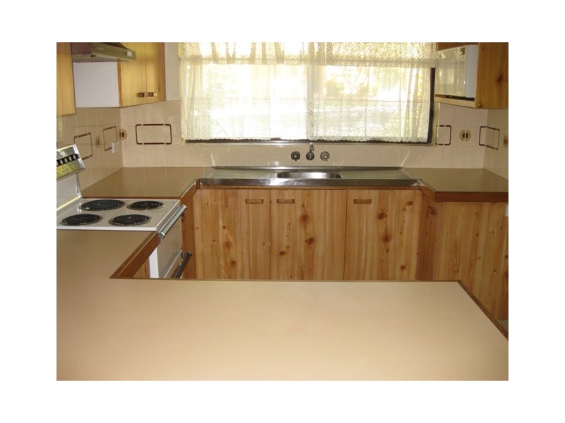 36 Government Road, Labrador QLD 4215