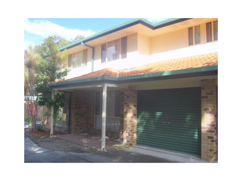 5 Ahern Street, Labrador QLD 4215